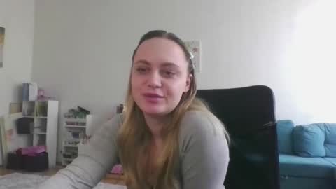 Snapshot of monarise chatting on 14, 4, 2026 monarise online show from 14, 4, 2026