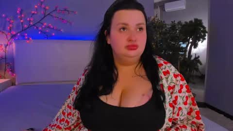 Snapshot of monasteel chatting on 27, 5, 2026 Monica online show from 27, 5, 2026