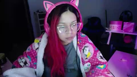 Snapshot of moneyruby chatting on 4, 11, 2025 MoneyRuby online show from 4, 11, 2025