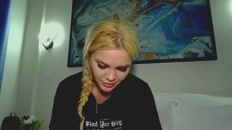 Monica online show from 27, 11, 2025