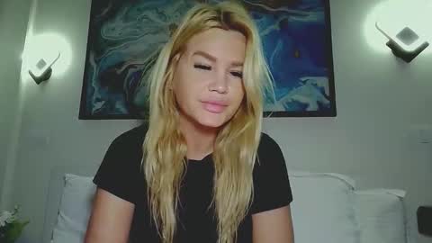 Snapshot of moni_ chatting on 14, 1, 2026 Monica online show from 14, 1, 2026