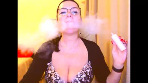 monica online show from 28, 1, 2025