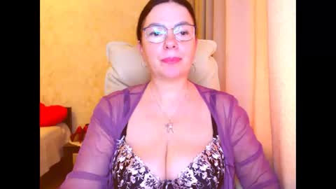monica online show from 15, 11, 2025