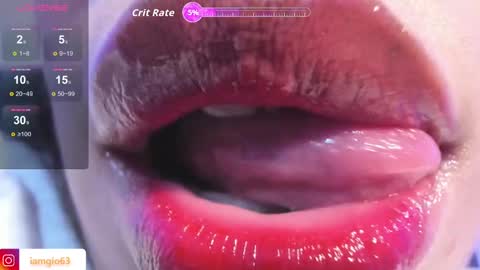 Snapshot of monica_amberr chatting on 14, 10, 2025 I am Gio online show from 14, 10, 2025