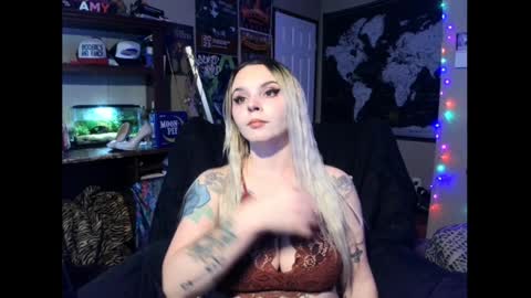 Snapshot of monica_lily chatting on 10, 12, 2024 Monica online show from 10, 12, 2024