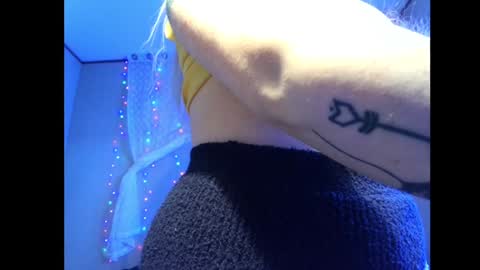 Snapshot of monica_lily chatting on 22, 1, 2025 Monica online show from 22, 1, 2025