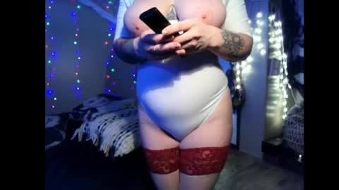 Snapshot of monica_lily chatting on 4, 2, 2025 Monica online show from 4, 2, 2025