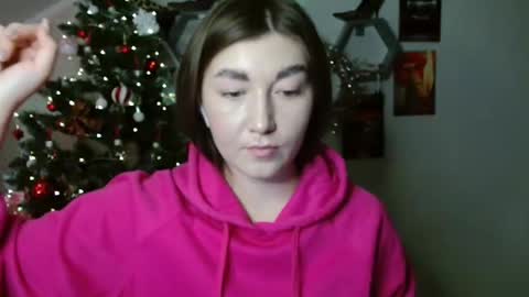 Snapshot of monica_sweets chatting on 18, 11, 2025 sweet girl and shine body online show from 18, 11, 2025