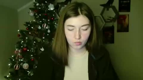 Snapshot of monica_sweets chatting on 30, 11, 2025 sweet girl and shine body online show from 30, 11, 2025