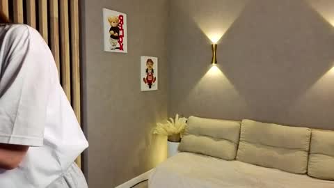 my name is Nika online show from 19, 12, 2025