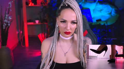 Monika online show from 6, 2, 2025