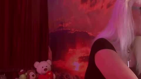 Monika    online show from 31, 10, 2025