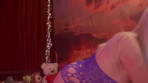 Snapshot of monicutex chatting on 25, 4, 2026 Monika online show from 25, 4, 2026