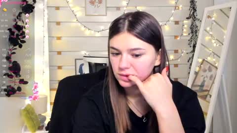 Monika online show from 10, 1, 2026