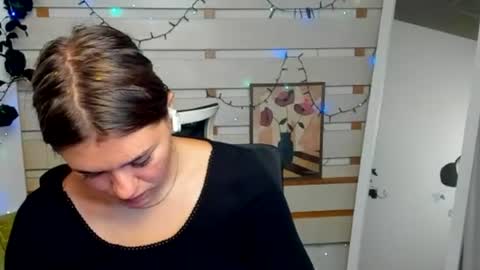 Snapshot of monika_youu chatting on 19, 6, 2026 Monika online show from 19, 6, 2026