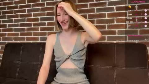 Snapshot of monikabos chatting on 6, 11, 2025 MonikaBos online show from 6, 11, 2025