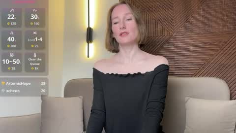 Snapshot of monikabos chatting on 8, 4, 2026 MonikaBos online show from 8, 4, 2026