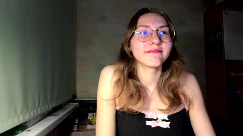 Snapshot of monikakotts chatting on 8, 6, 2026 Mia online show from 8, 6, 2026