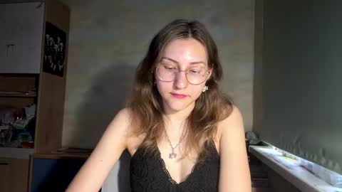 Snapshot of monikakotts chatting on 15, 6, 2026 Mia online show from 15, 6, 2026