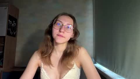Snapshot of monikakotts chatting on 17, 6, 2026 Mia online show from 17, 6, 2026