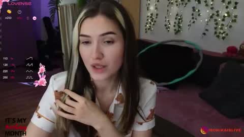 Monika online show from 15, 9, 2025