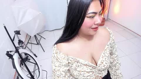 monikk__harrison online show from 10, 11, 2025