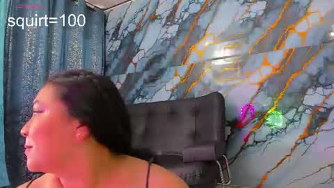 monikk__harrison online show from 2, 7, 2026