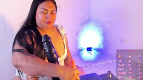 monikk__harrison online show from 14, 7, 2026