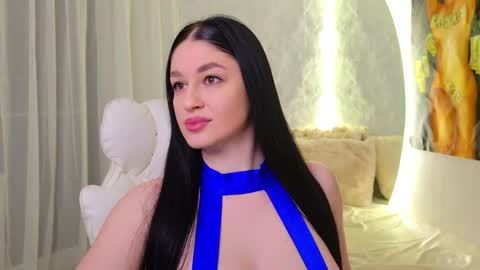 Snapshot of monique_a chatting on 31, 3, 2026 Ask me online show from 31, 3, 2026