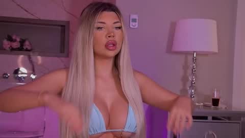 Moni online show from 30, 9, 2025