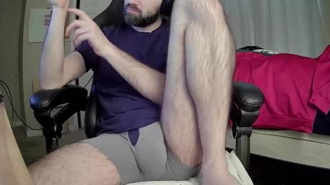 Snapshot of monkey_4u chatting on 18, 12, 2024 monkey_4u online show from 18, 12, 2024