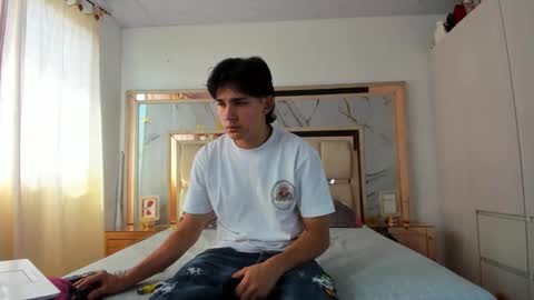 Snapshot of monky_0002 chatting on 21, 3, 2026 monky_0002 online show from 21, 3, 2026