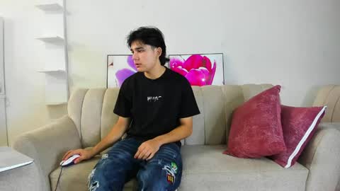 Snapshot of monky_0002 chatting on 2, 4, 2026 monky_0002 online show from 2, 4, 2026