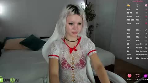 Snapshot of monro_doll chatting on 25, 7, 2026 MONRO online show from 25, 7, 2026