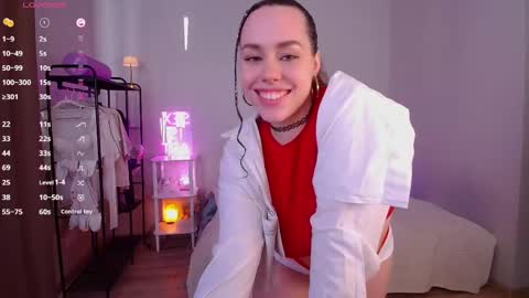 Snapshot of monroe_linger chatting on 10, 4, 2026 Monroe Please dont forger to follow me online show from 10, 4, 2026