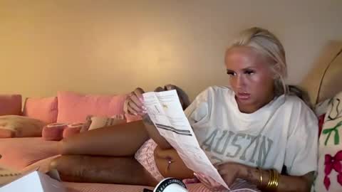 Snapshot of monroee777 chatting on 30, 6, 2026 Monroee online show from 30, 6, 2026