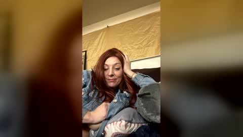 Snapshot of monroelovesyou chatting on 24, 4, 2026 Monroe online show from 24, 4, 2026