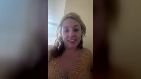 Snapshot of monroelovesyou chatting on 3, 7, 2026 Monroe online show from 3, 7, 2026