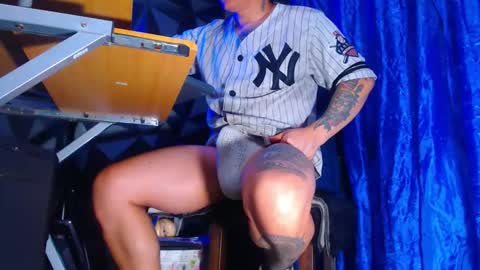 Snapshot of monster_huge_cock chatting on 16, 1, 2026 dorian online show from 16, 1, 2026