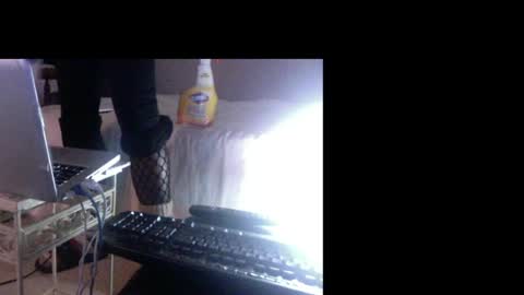 Snapshot of montydxxx2 chatting on 19, 6, 2026 montydxxx2 online show from 19, 6, 2026