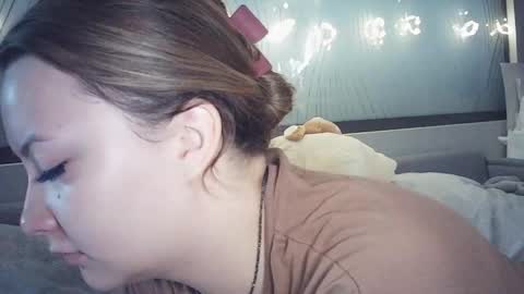 Snapshot of moodiemira chatting on 8, 3, 2026 moodiemira online show from 8, 3, 2026