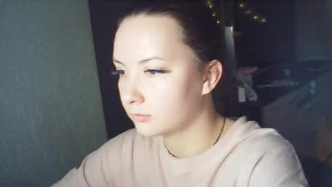 Snapshot of moodiemira chatting on 14, 3, 2026 moodiemira online show from 14, 3, 2026