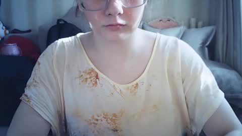 Snapshot of moodiemira chatting on 16, 3, 2026 moodiemira online show from 16, 3, 2026