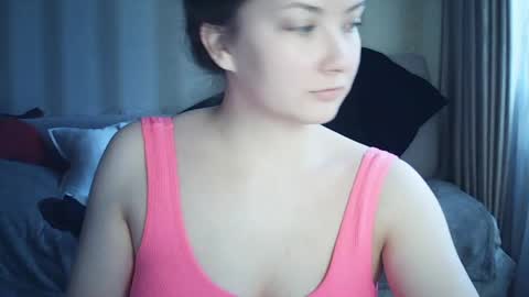 Snapshot of moodiemira chatting on 2, 4, 2026 moodiemira online show from 2, 4, 2026