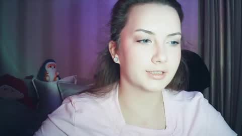 Snapshot of moodiemira chatting on 15, 4, 2026 moodiemira online show from 15, 4, 2026