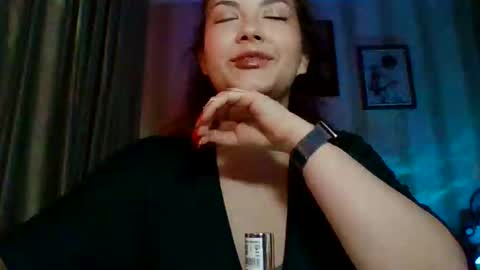 moodiemira online show from 26, 5, 2026