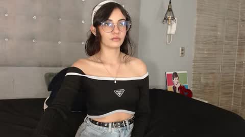 Elizabeth  online show from 9, 10, 2025