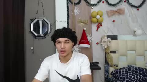 moon_and_fire_ online show from 22, 12, 2025