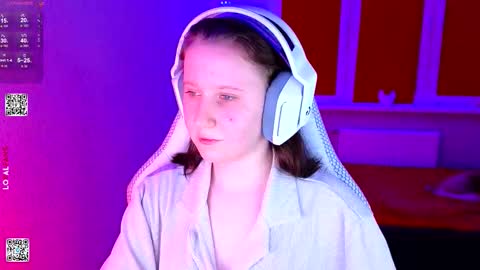 Snapshot of moon_avengers chatting on 17, 2, 2026 Lola online show from 17, 2, 2026