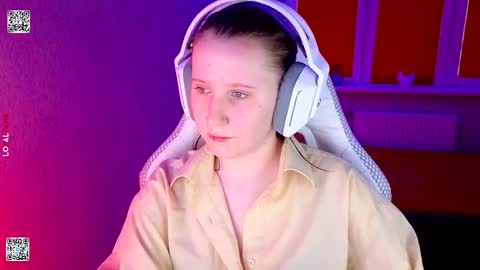 Snapshot of moon_avengers chatting on 16, 3, 2026 Lola online show from 16, 3, 2026